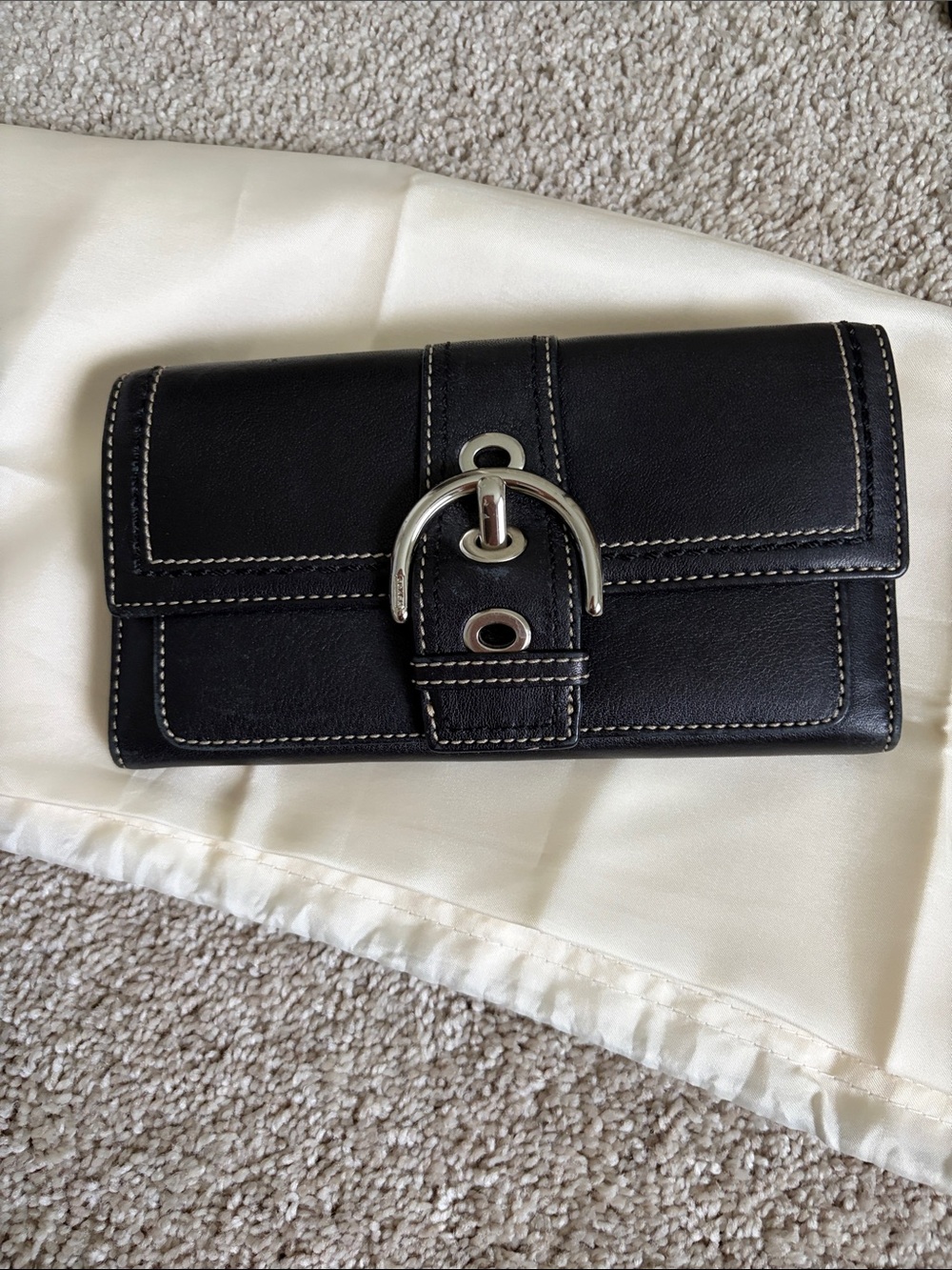Vintage Coach SoHo Black Leather Wallet with Silver Buckle